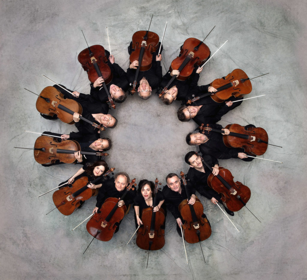 Die 12 Cellisten, Foto © Uwe Arens